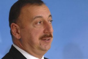 Sarayının enerji panoları Denizli'den