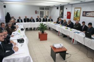 Bursa eğitimi G&uuml;rsu'da masaya yatırıldı