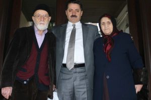 Hangi Bakan 15 g&uuml;nde 3 kardeşini kaybetti?