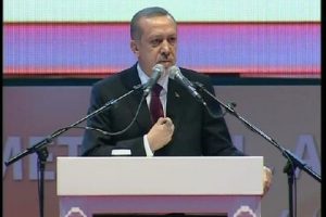 "Kadına elini kaldıran her vahşi toplum tarafından kınanacak"