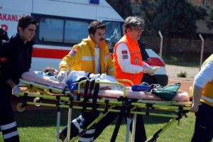 Ambulans helikopter minik ayaz i&ccedil;in havalandı