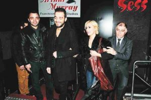Helin Avşar'dan ablasını kızdıracak &ccedil;ıkış...