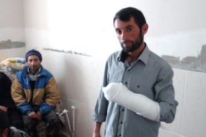 Hava kararınca kurt saldırısından korkuyorlar