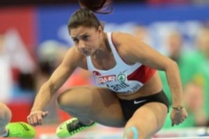 Nevin Yanıt, Avrupa'da ayın atleti olma yolunda