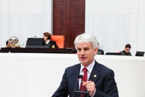 "Kadınlarımıza haklarını bir bir teslim ediyoruz"