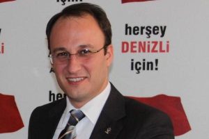 CHPlilerin istifasına AK Parti'den farklı bakış