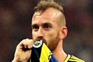 UEFA kararını verdi, Meireles trib&uuml;ne &ccedil;ıktı!
