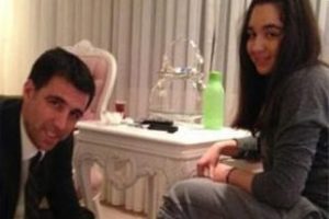 Hakan Ş&uuml;k&uuml;r'den kızına al&ccedil;ı imzası