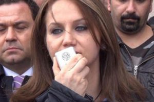 Sanat&ccedil;ı Pınar Aydınlar'dan su&ccedil; duyurusu
