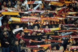 Arena'da Schalke bileti tepkisi!
