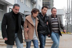 Aşk cinayeti zanlıları adliyeye sevk edildi