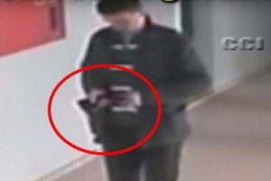 Silahla okul baskını g&uuml;venlik kamerasında