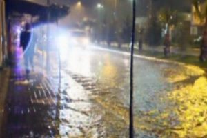 "Yaşadığımız afet &ccedil;ok b&uuml;y&uuml;k"