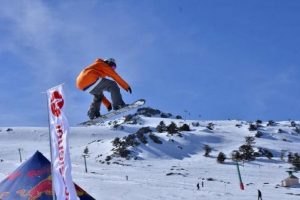 Şampiyon snowboardcular nefes kesti