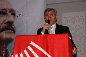 "Başbakan kadınları doğurma makinesi gibi g&ouml;r&uuml;yor"