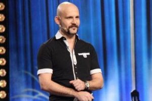 Hangisi en iyisi:Atalay Demirci mi? Cem Yılmaz mı?
