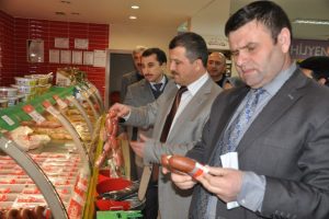 AVM ve marketlere ucuz k&ouml;fte baskını