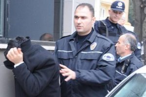 Bursa'daki AVM'lerde r&ouml;ntgencilik yapan sapık yakalandı!