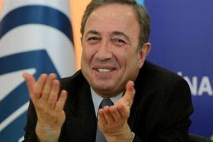 Hamdi Akın: Oğlum Galatasaraylı