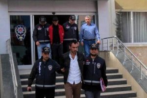 Pompalı t&uuml;fekli kavganın altından sigara meselesi &ccedil;ıktı