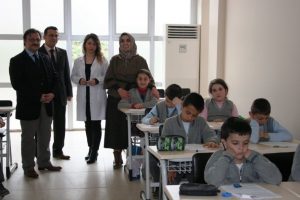 İneg&ouml;l Belediyesi'nden &ouml;ğrencilere et&uuml;t merkezi