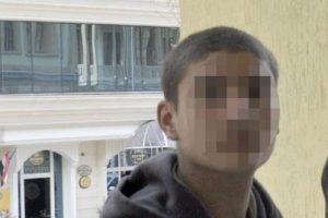 Hırsızlık malı dolu kazanı taşırken zorlandı
