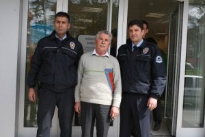 Dolandırıcılar kredi &ccedil;ektirmeye kalktı