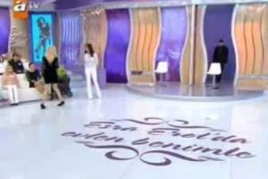 Esra Erol'da şoke eden bayılma!