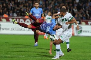 Bursaspor Trabzonspor'u ağırlıyor