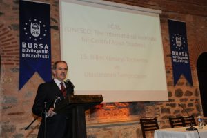 "İpekyolu k&uuml;lt&uuml;rleri kaynaştıran bir bağdır"