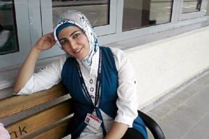 Gelinini &ccedil;alıştığı hastanede başından vurdu