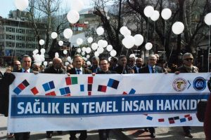 Hekimler pansuman değil &ccedil;are istiyor