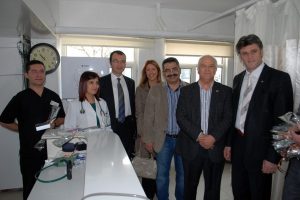 Akt&uuml;rk doktorların bayramını kutladı