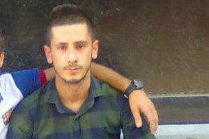 İntihar eden İzmitli askerin baba ocağına ateş d&uuml;şt&uuml;