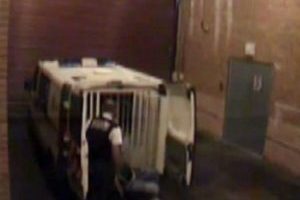 İngiltere'de biber gazı skandalı!