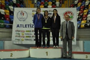 Atletizm yarışması nefes kesti
