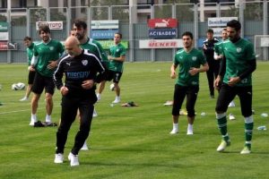 Bursaspor'da Harlem Shake dansıyla antrenman