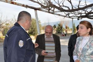 Emekli polisten hırsıza su&ccedil;&uuml;st&uuml;