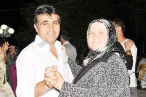 Eşini kiralık katile &ouml;ld&uuml;rten kadın şok etti