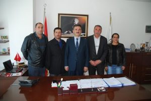 "Siyasetin değil, hizmetin yanındayız"