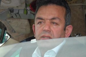 Polise kızdı kendini minib&uuml;se kilitledi