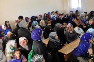 Ev kadınları d&uuml;ş&uuml;k &uuml;cretle sigortalı olabilecek