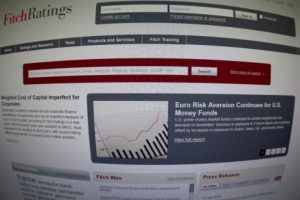 Fitch: G.Kıbrıs Euro bankalarını tehdit ediyor