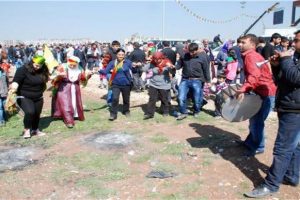 Nevruz'da Lazca t&uuml;rk&uuml; s&uuml;rprizi