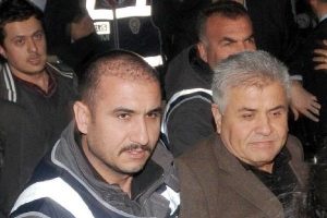 Durak'ın 'damada arsa satışı' davası s&uuml;r&uuml;yor