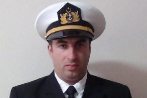 3 kişiyi dolandıran sahte &uuml;steğmen yakalandı