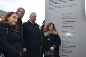Almanya'da &ouml;ld&uuml;r&uuml;len T&uuml;rkler i&ccedil;in anıt