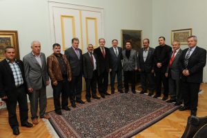 B&uuml;y&uuml;kşehir il&ccedil;eler i&ccedil;in kolları sıvadı