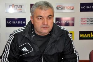 Bir erteleme talebi de Sivasspor'dan