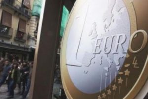 G&uuml;ney Kıbrıs bankaları fena korkuttu